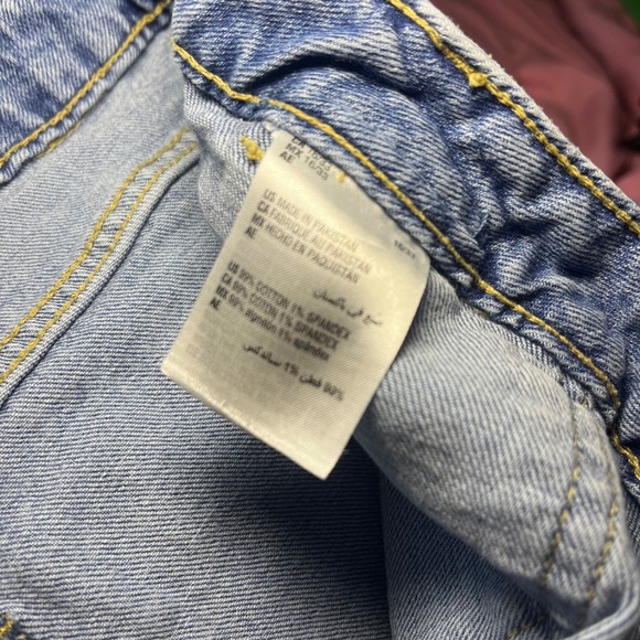 ON 34TH Cargo Jeans Women Size 16 33 Light Wash Wide Leg Denim Pants - Picture 6 of 6